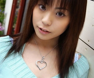 Japon teen Natsumi Mitsu